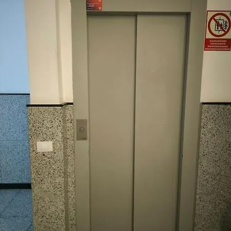 La Perla Ocean View Apartament *